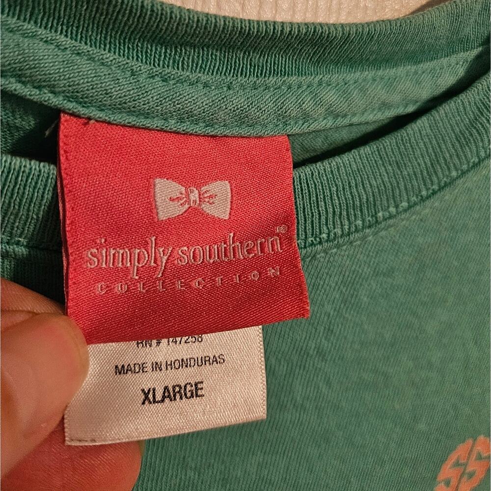 Simply Southern t-shirt size XL - Picture 3 of 3